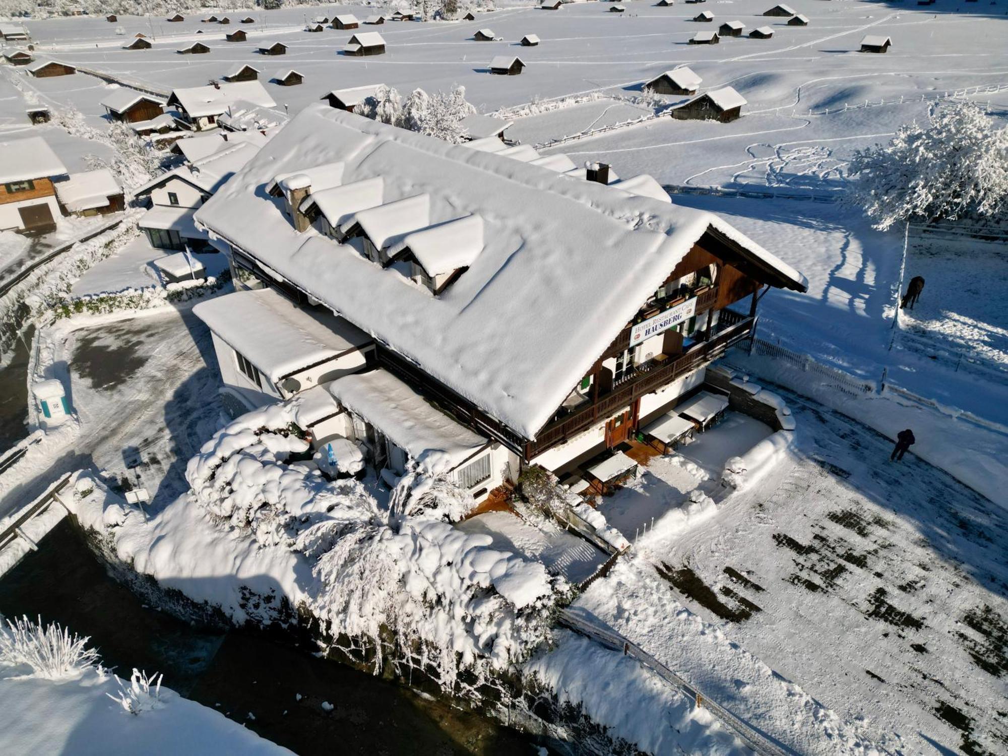 Hotel Restaurant Hausberg Garmisch-Partenkirchen Buitenkant foto